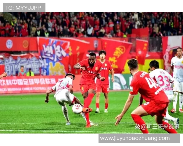 成都与重庆足球队赛后分析实力对比与战术探讨